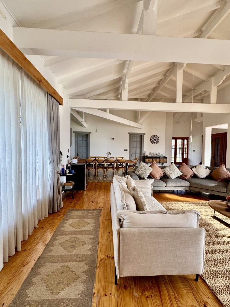 Living room with vineyard views in Santa Ana