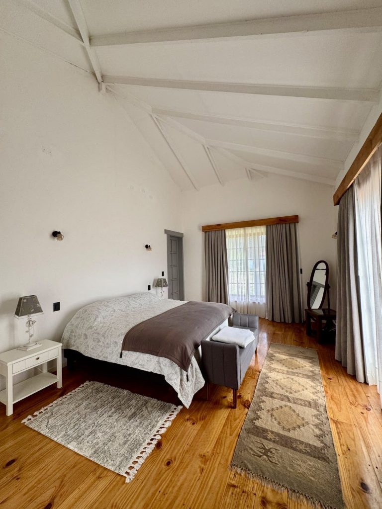 En-suite bedroom in the Santa Ana country home
